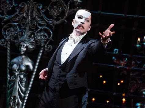 A novela é parcialmente inspirada em fatos históricos da Ó<b>pera</b> de Paris. . Phantom of the opera wiki